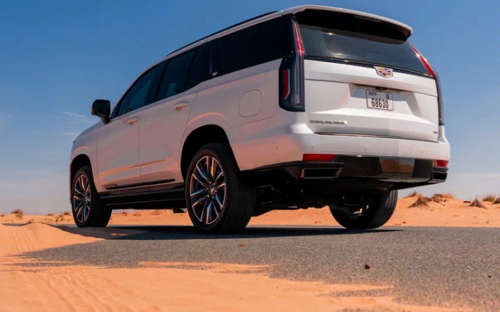 Cadillac Escalade white