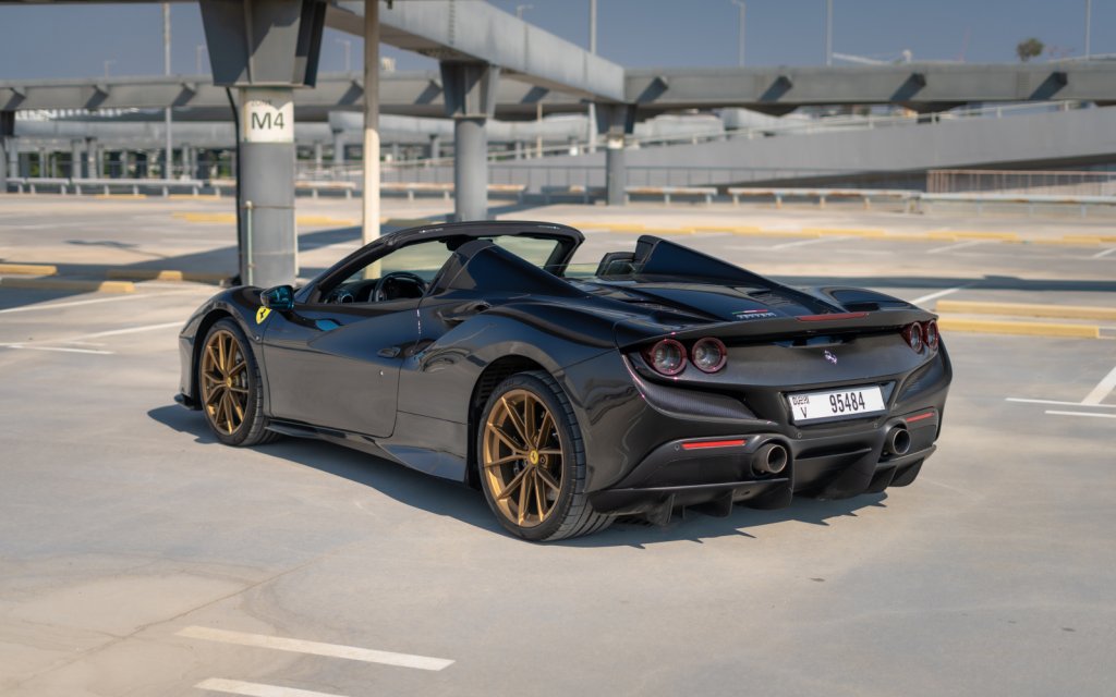 Ferrari F8 Tributo Spyder (Black)