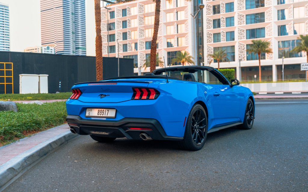 Ford Mustang 2024 Cabrio Blue
