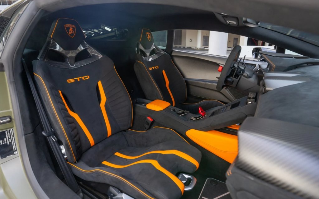 Lamborghini Huracan STO (Green)