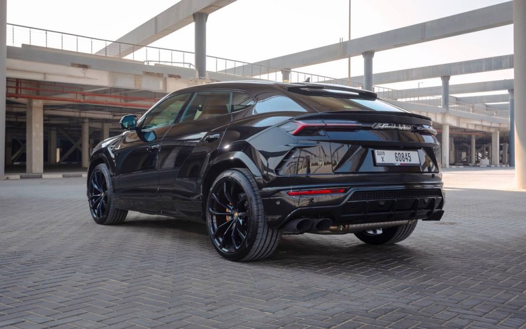 Lamborghini Urus (Black)
