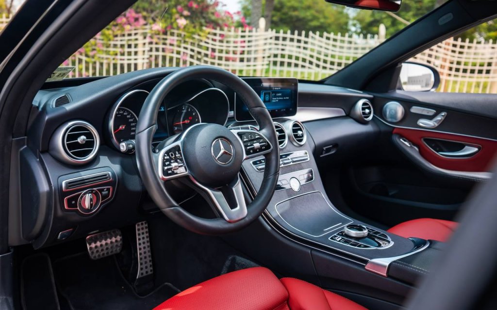 Mercedes C300 Black 2020