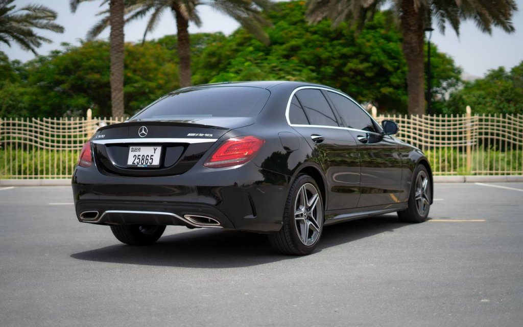 Mercedes C300 Black 2020